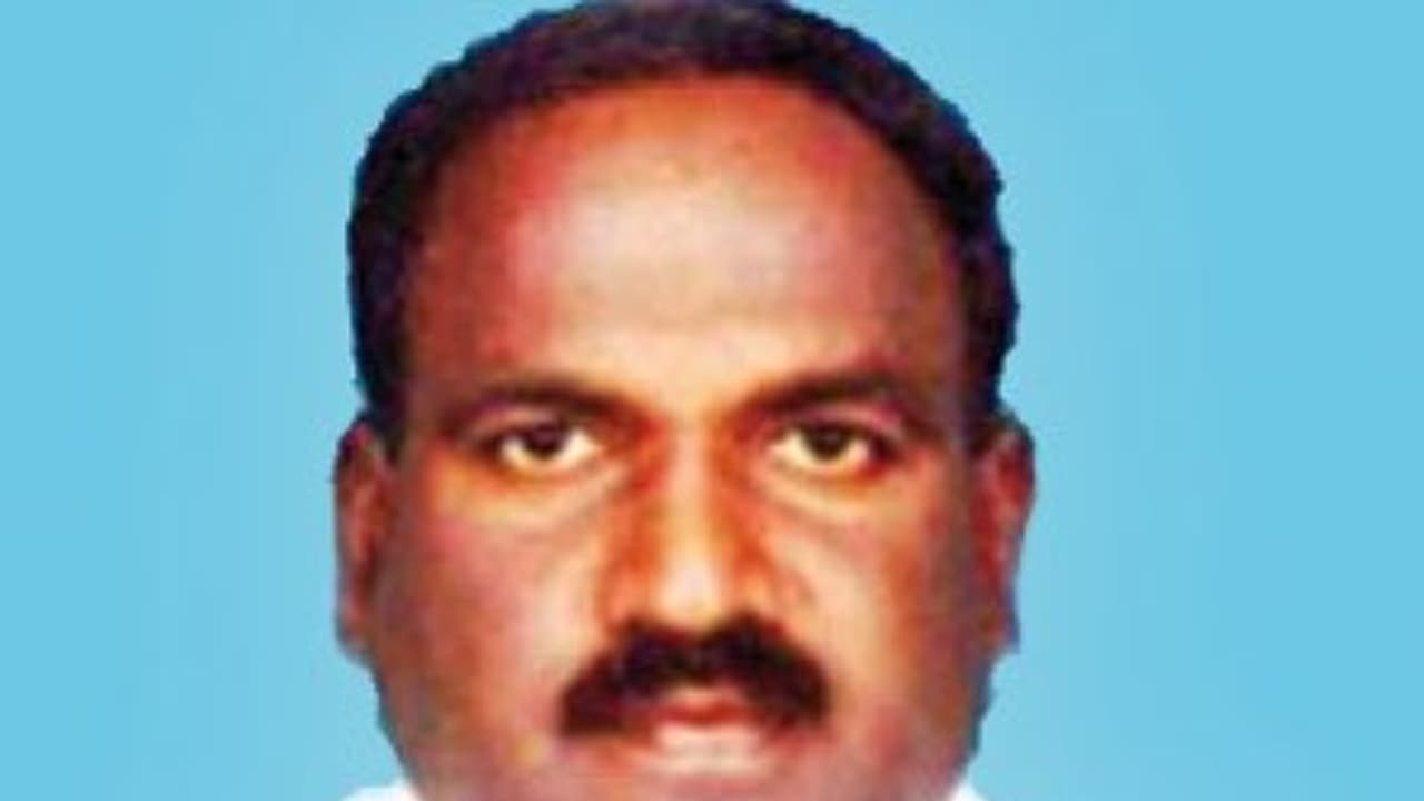 அரசின் திட்டங்கள் குறித்த எந்த தகவலையும் தெரிவிப்பது கிடையாது பகீரங்க குற்றம் சாட்டும் மக்களவை உறுப்பினர்... அரசின் திட்டங்கள் குறித்த எந்த தகவலையும் தெரிவிப்பது கிடையாது பகீரங்க குற்றம் சாட்டும் மக்களவை உறுப்பினர்...