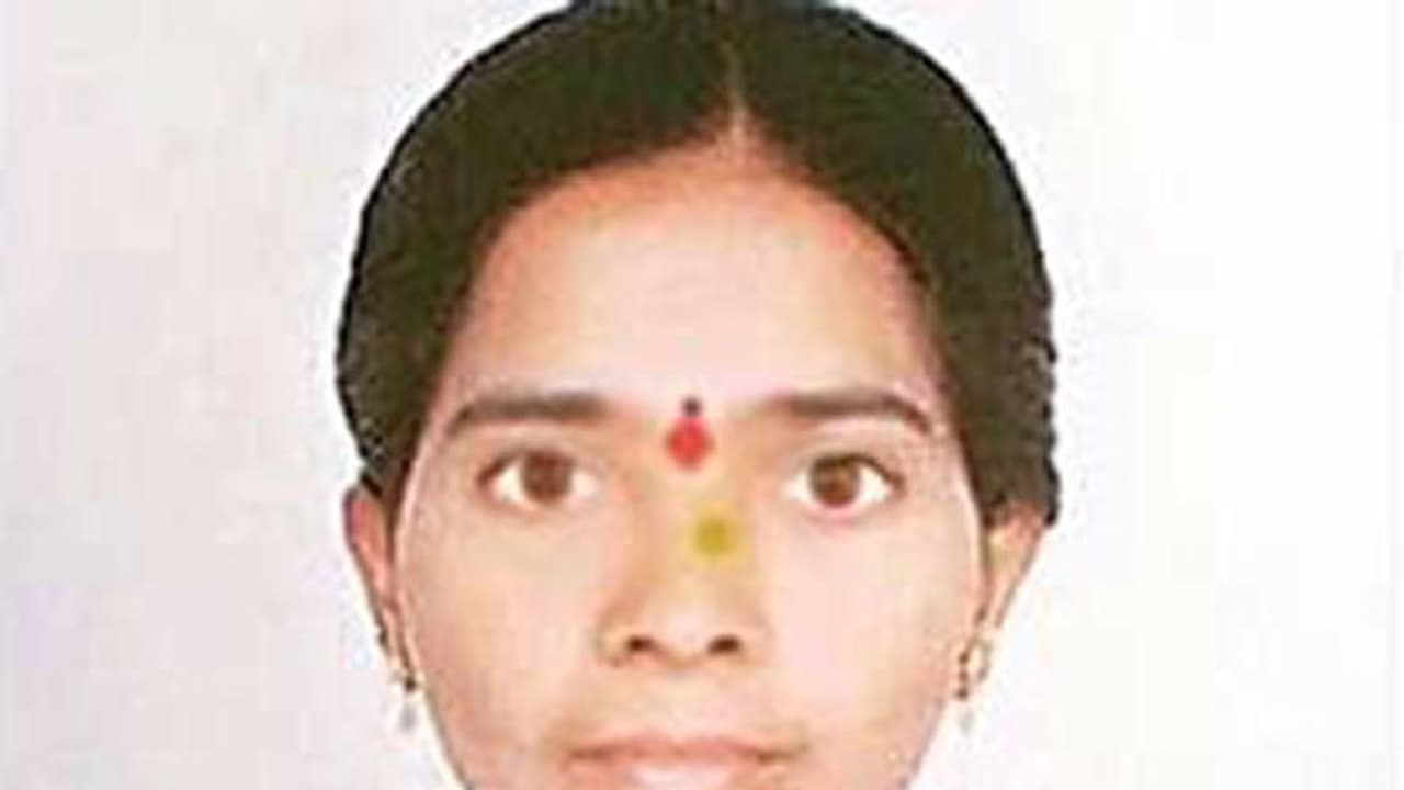 వేములవాడ రాజన్న సన్నిధిలో భర్తను చంపిన భార్య