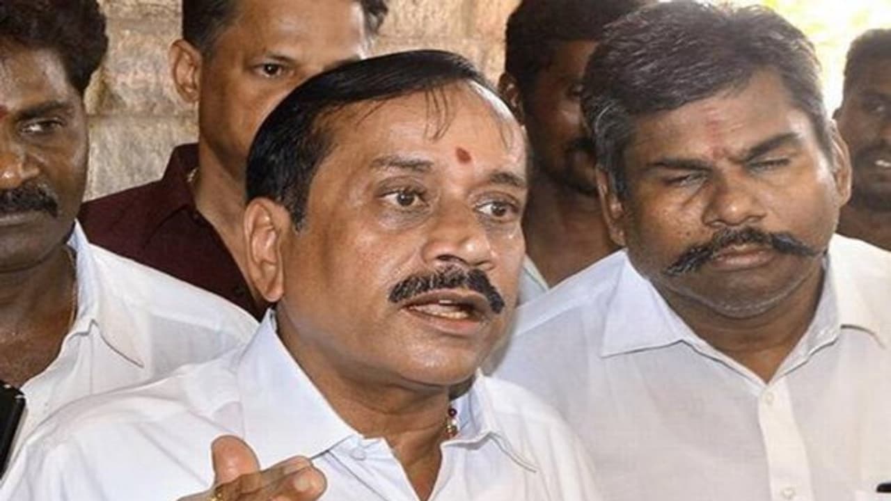 கர்நாடகா தான் பெரியார் மண்.. தமிழ்நாடு அல்ல..! சர்ச்சை நாயகனின் புது ரிலீஸ் கர்நாடகா தான் பெரியார் மண்.. தமிழ்நாடு அல்ல..! சர்ச்சை நாயகனின் புது ரிலீஸ்