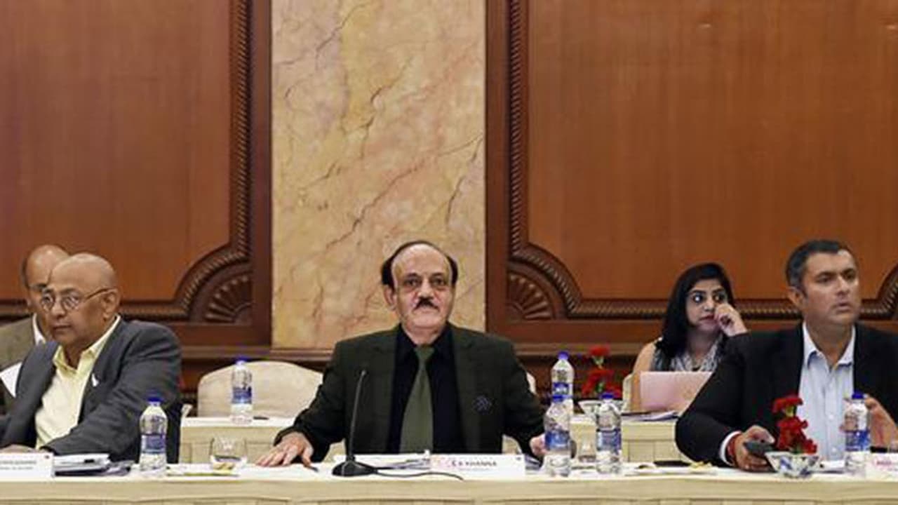 ಕ್ರಿಕೆಟಿಗರಿಗೆ ಬಿಸಿಸಿಐನಿಂದ ಬಿಗ್ ರಿಲೀಫ್ ಕ್ರಿಕೆಟಿಗರಿಗೆ ಬಿಸಿಸಿಐನಿಂದ ಬಿಗ್ ರಿಲೀಫ್