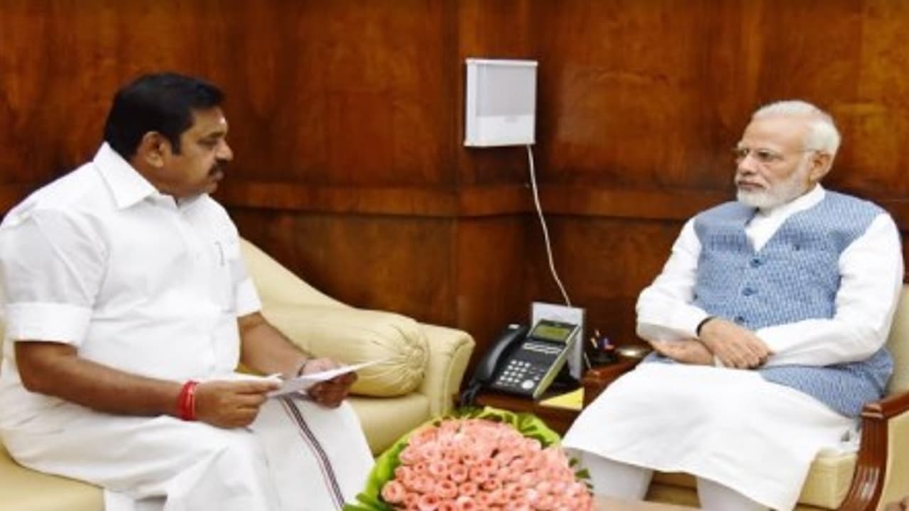 "கேட்டது கிடைக்கவில்லை; கெட்டது எதுவும் விலகவில்லை" பாஜகவை விமர்சித்து நமது எம்.ஜி.ஆரில் கவிதை! "கேட்டது கிடைக்கவில்லை; கெட்டது எதுவும் விலகவில்லை" பாஜகவை விமர்சித்து நமது எம்.ஜி.ஆரில் கவிதை!