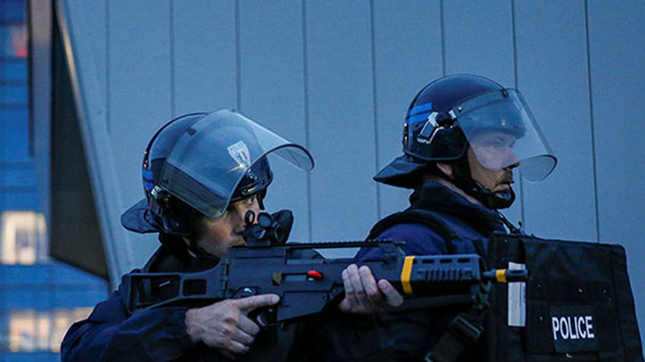 യൂറോ കപ്പ് വേദിയില് ഭീകരാക്രമണത്തിന് പദ്ധതിയിട്ട ഫ്രഞ്ച് പൗരന് അറസ്റ്റില് യൂറോ കപ്പ് വേദിയില് ഭീകരാക്രമണത്തിന് പദ്ധതിയിട്ട ഫ്രഞ്ച് പൗരന് അറസ്റ്റില്