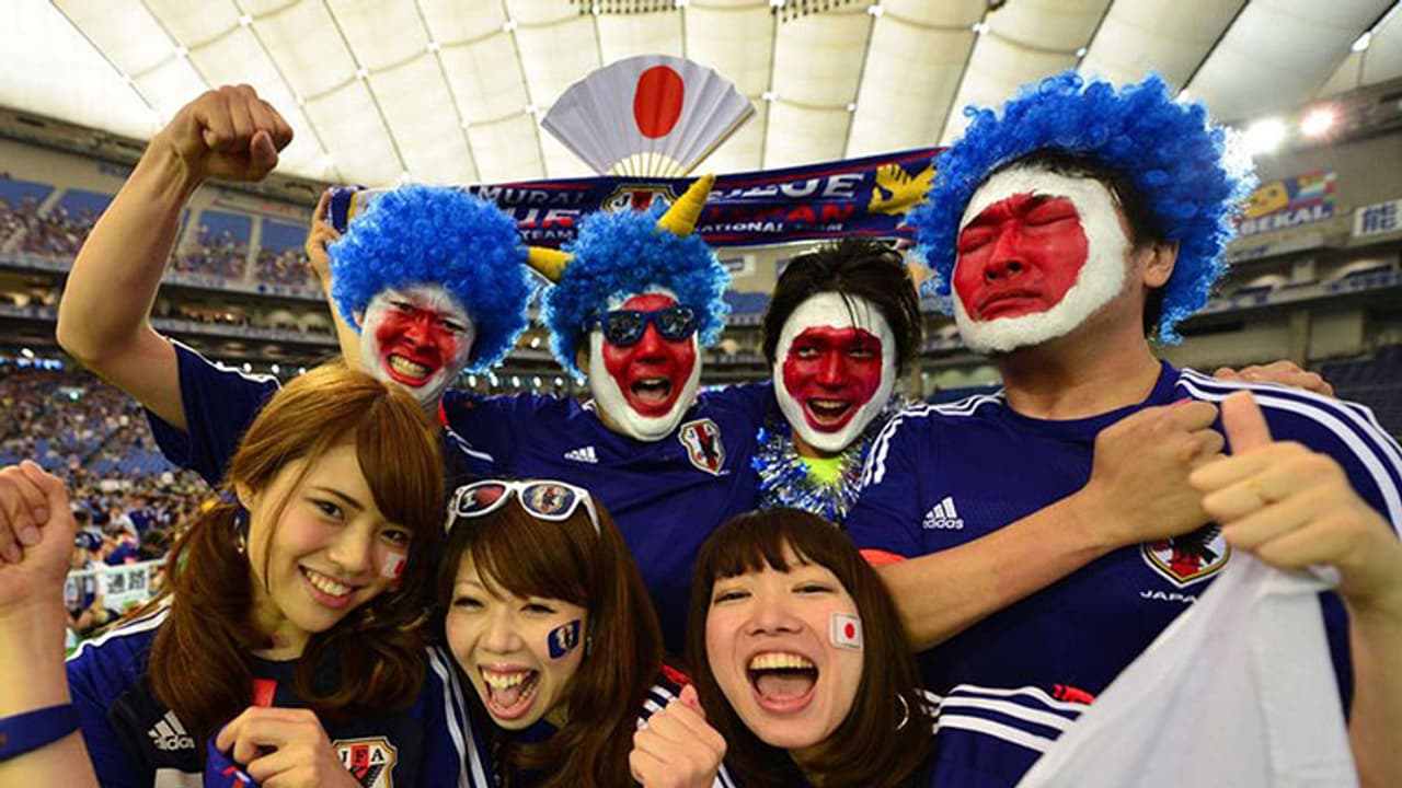 ജപ്പാന് സെനഗല് ആരാധകര് സ്റ്റേഡിയം വൃത്തിയാക്കി; ശേഷം നൃത്തം വീഡിയോ ജപ്പാന് സെനഗല് ആരാധകര് സ്റ്റേഡിയം വൃത്തിയാക്കി; ശേഷം നൃത്തം വീഡിയോ