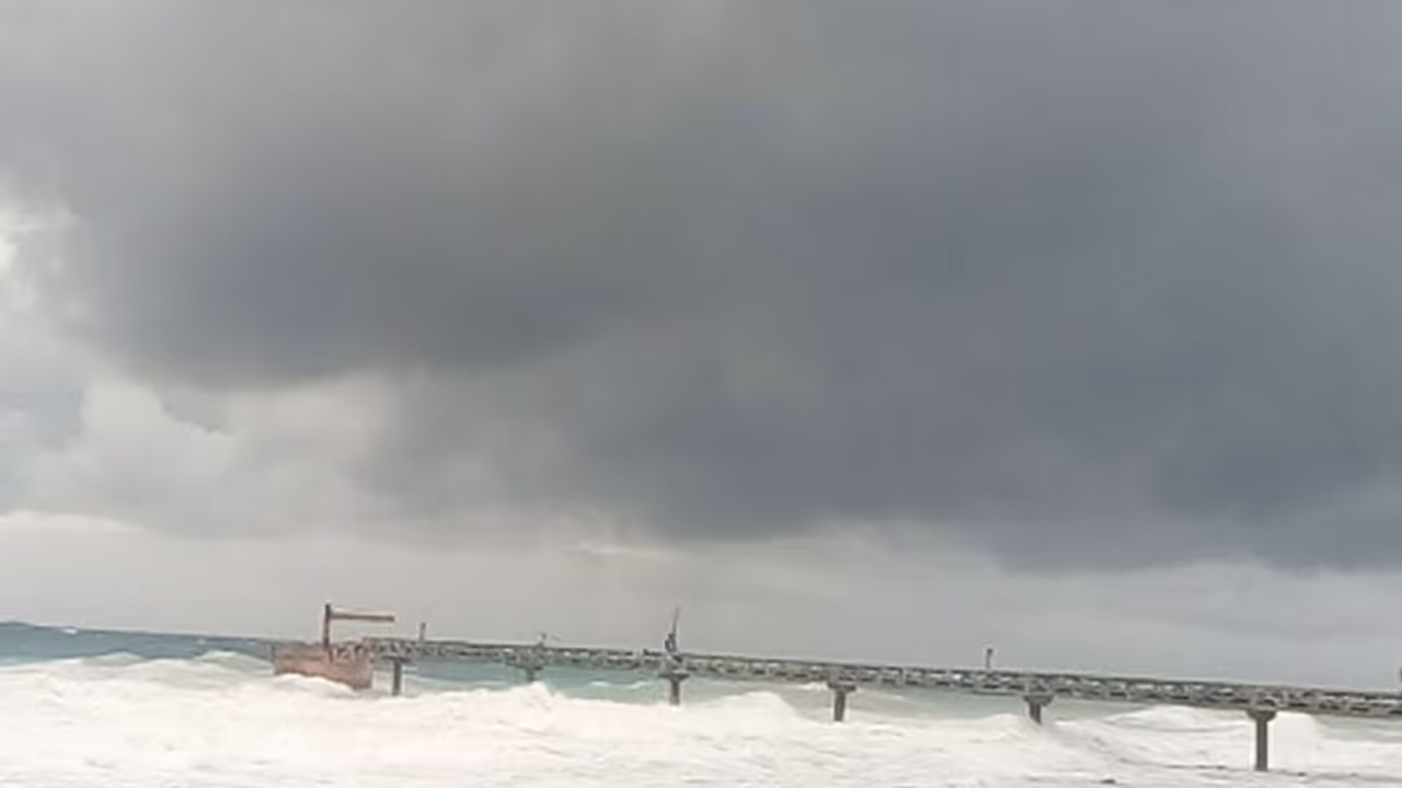 ഓഖി; പൂന്തുറയില്‍ ഒരാളെ മരിച്ച നിലയില്‍ കണ്ടെത്തി