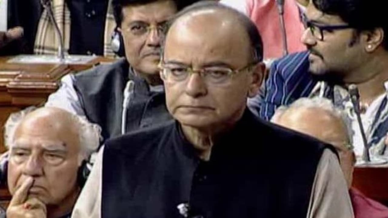 ತೈಲದ ಮೇಲಿನ ಸುಂಕ ಇಳಿಸಲು ಸಾಧ್ಯವೇ ಇಲ್ಲ: ಜೇಟ್ಲಿ