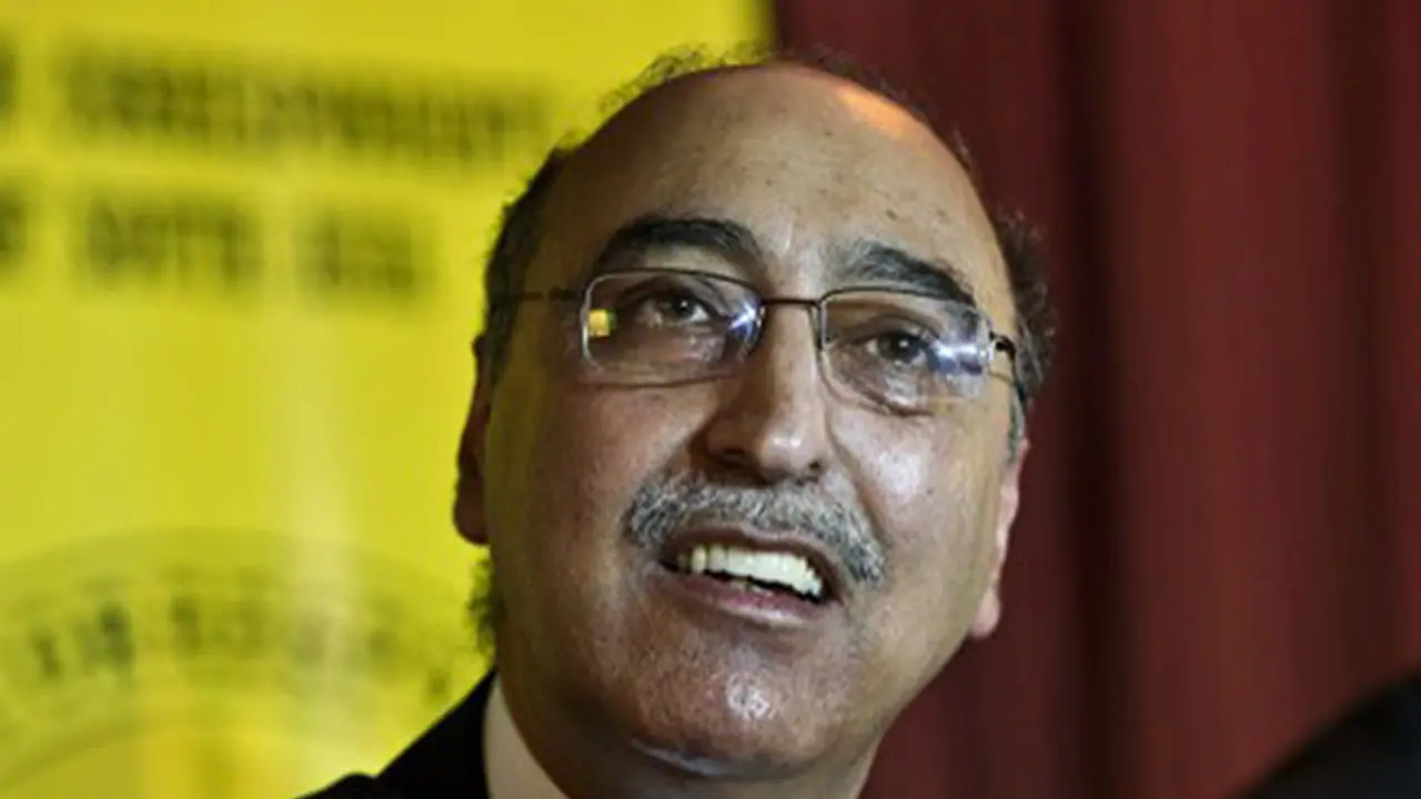 Former Pakistan high commissioner mistakes porn star Johnny Sins for Kashmiri protester