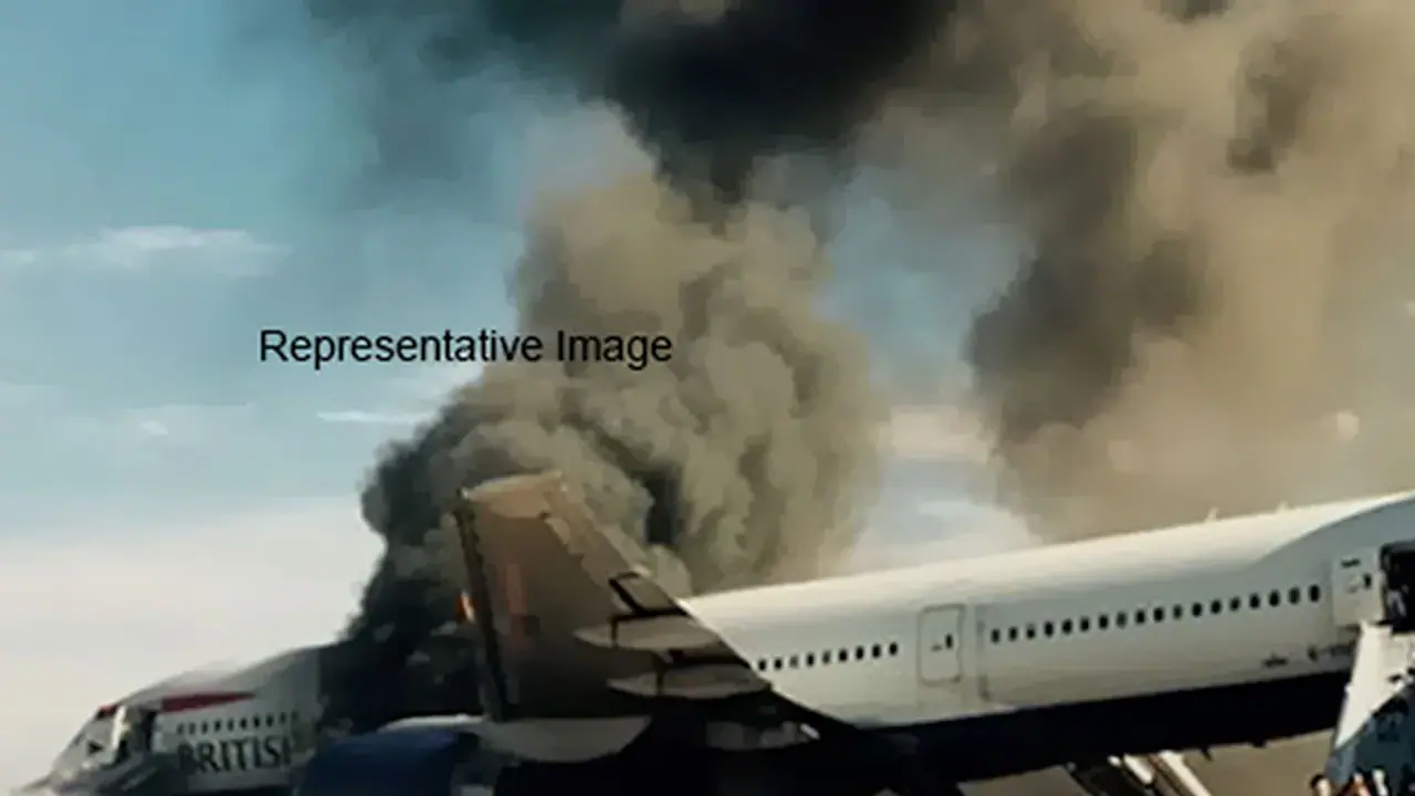 Watch: 193 escape unhurt after Delhi residents spot fire on Bengaluru bound flight