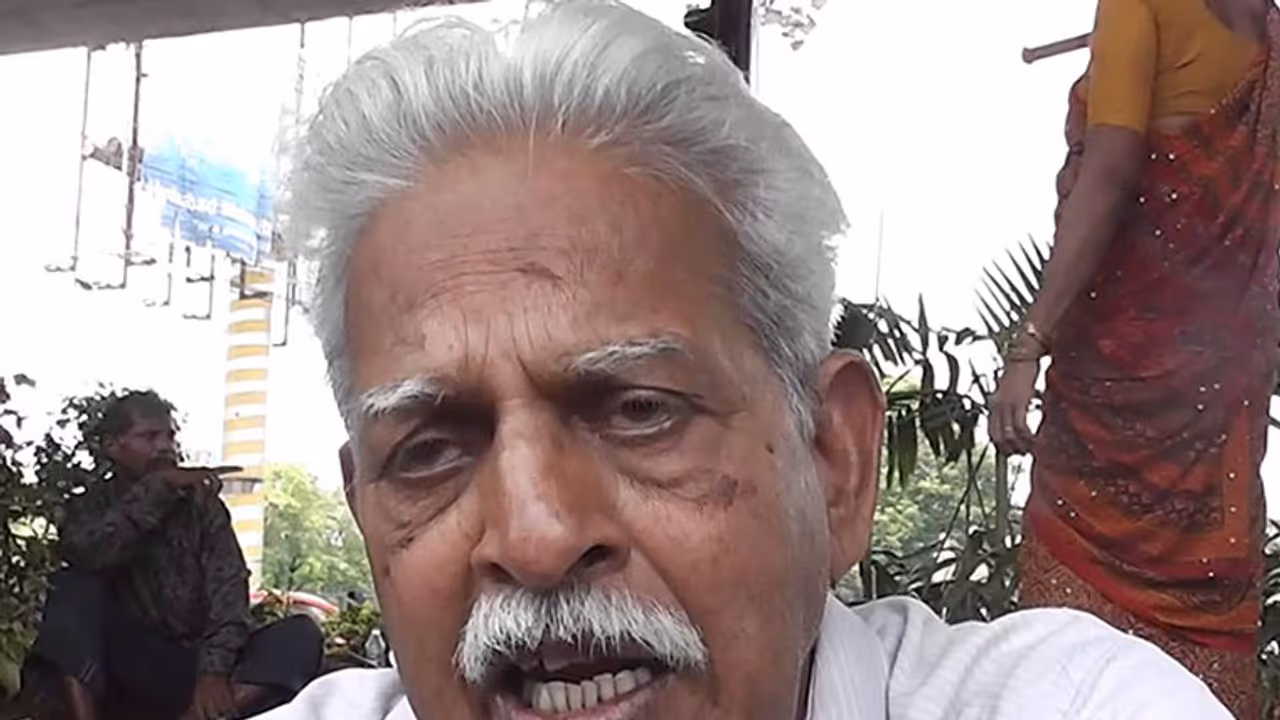 Gauri killing not Naxals work, RSS maligning them alleges Varavara Rao