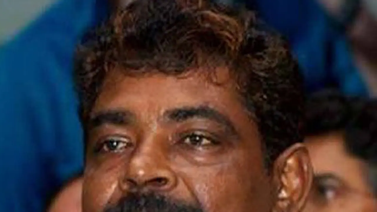 Antony Perumbavoor visits Dileep in jail with special message from Mohanlal?