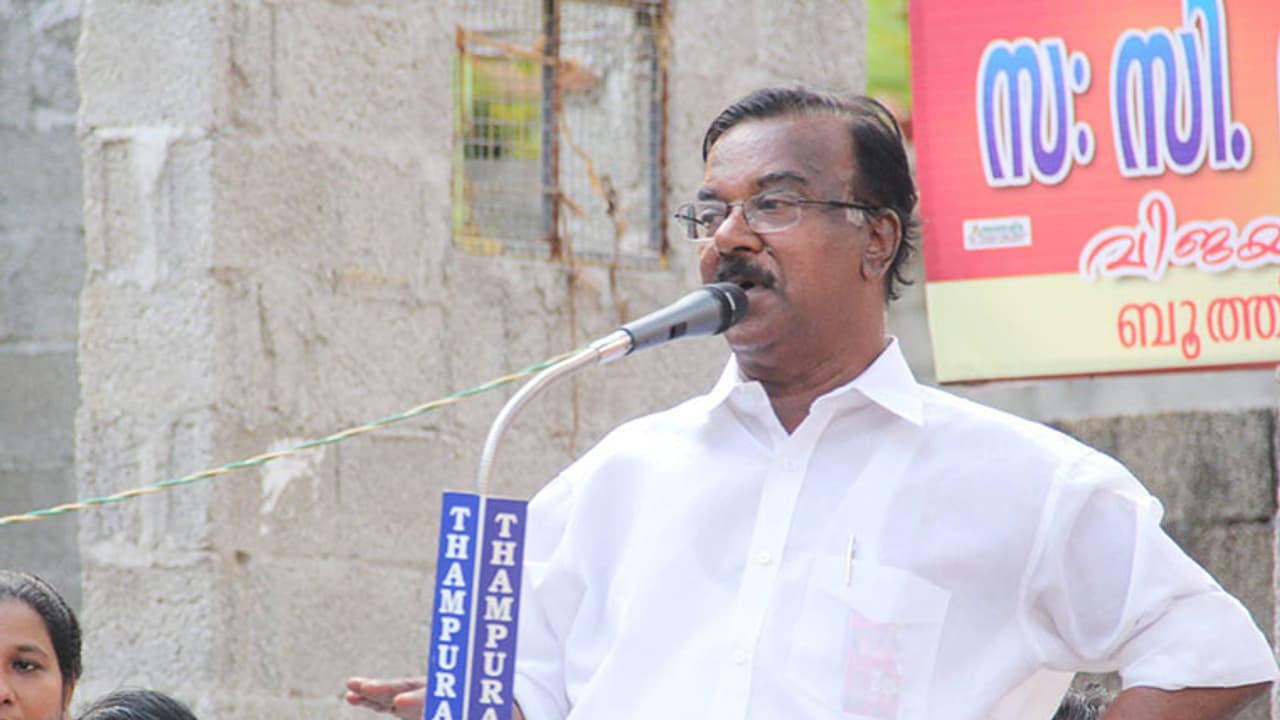 മന്ത്രിമാരെച്ചൊല്ലി സിപിഐയില് ഭിന്നത മന്ത്രിമാരെച്ചൊല്ലി സിപിഐയില് ഭിന്നത