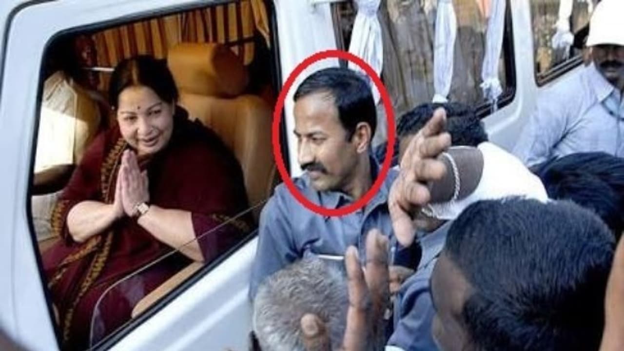 ஜெயலலிதாவின் பாதுகாவலர் பெருமாள் சாமி, உதவியாளர் பூங்கன்றனுக்கு விசாரணை ஆணையம் சம்மன்..! ஜெயலலிதாவின் பாதுகாவலர் பெருமாள் சாமி, உதவியாளர் பூங்கன்றனுக்கு விசாரணை ஆணையம் சம்மன்..!