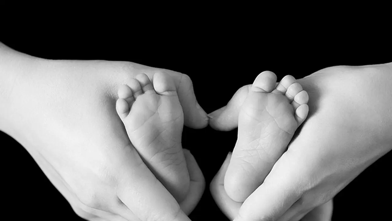 জানেন কি, এই বিশেষ দিনেই কেন পালন করা হয় বিশ্ব মাতৃদিবস জানেন কি, এই বিশেষ দিনেই কেন পালন করা হয় বিশ্ব মাতৃদিবস