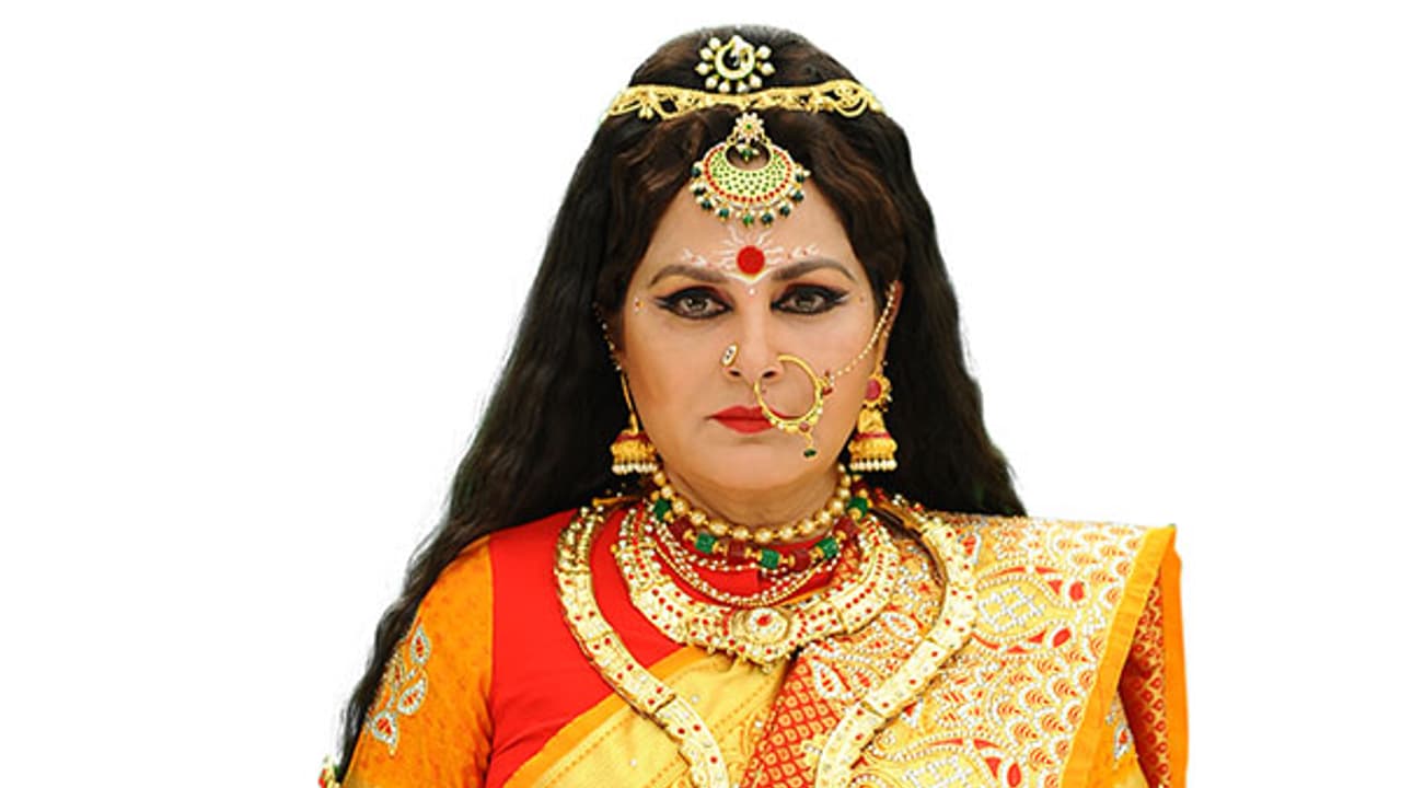 "సువర్ణ సుందరి" గా మారిన జయప్రద "సువర్ణ సుందరి" గా మారిన జయప్రద