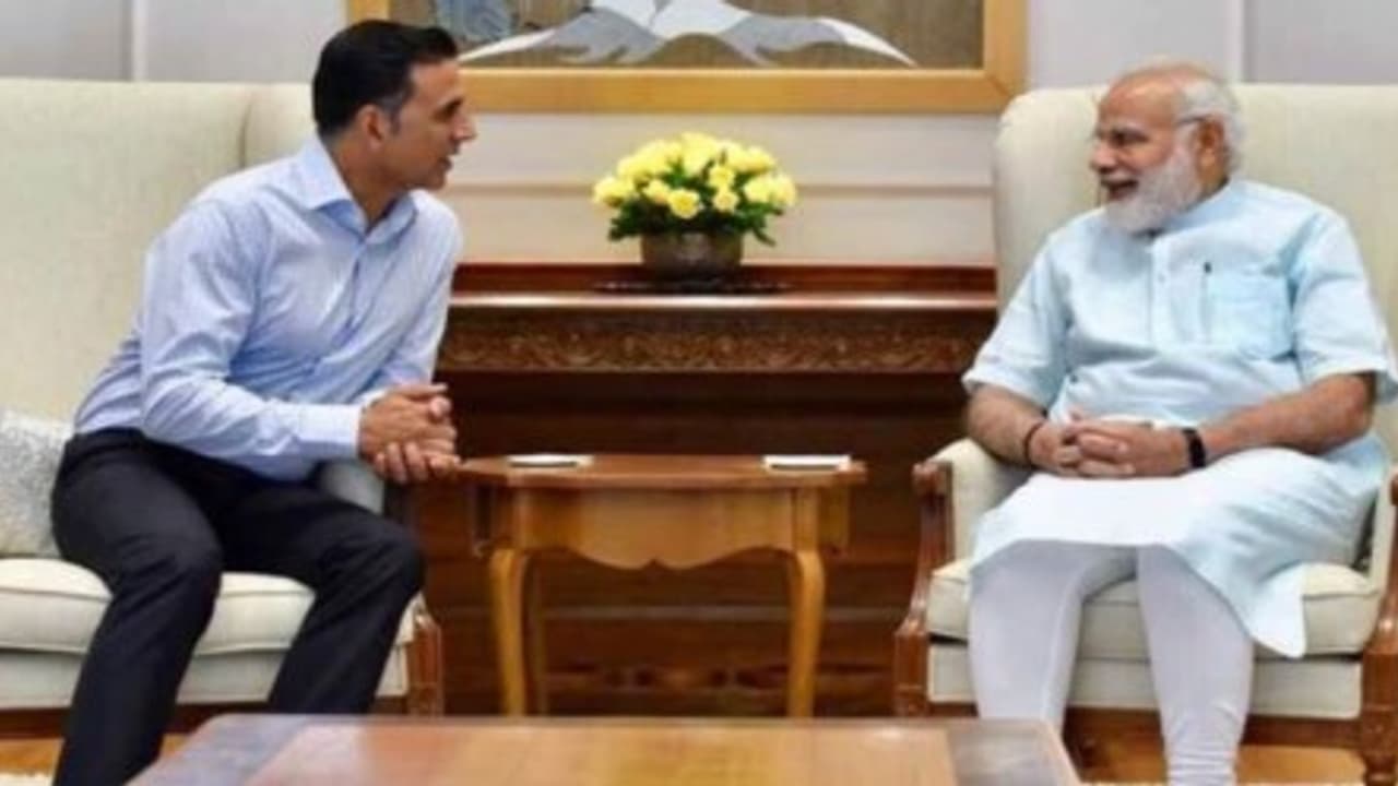 பிரதமர் மோடியாக நடிக்கும் நடிகர் அக்ஷய் குமார்? படத்தின் பெயர் தெரியுமா? பிரதமர் மோடியாக நடிக்கும் நடிகர் அக்ஷய் குமார்? படத்தின் பெயர் தெரியுமா?