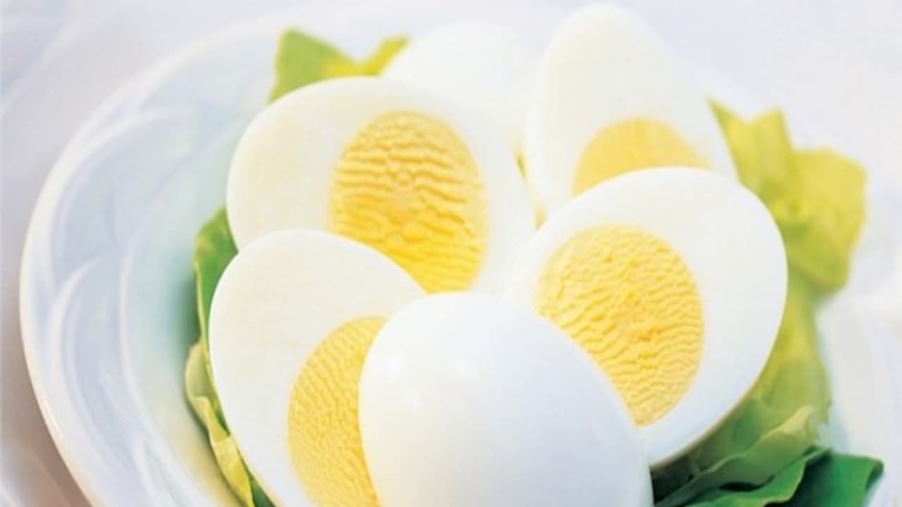 காலை உணவாக முட்டை சாப்பிடுவதால் நமக்கு கிடைக்கும் அதிஅற்புத நன்மைகள்… காலை உணவாக முட்டை சாப்பிடுவதால் நமக்கு கிடைக்கும் அதிஅற்புத நன்மைகள்…