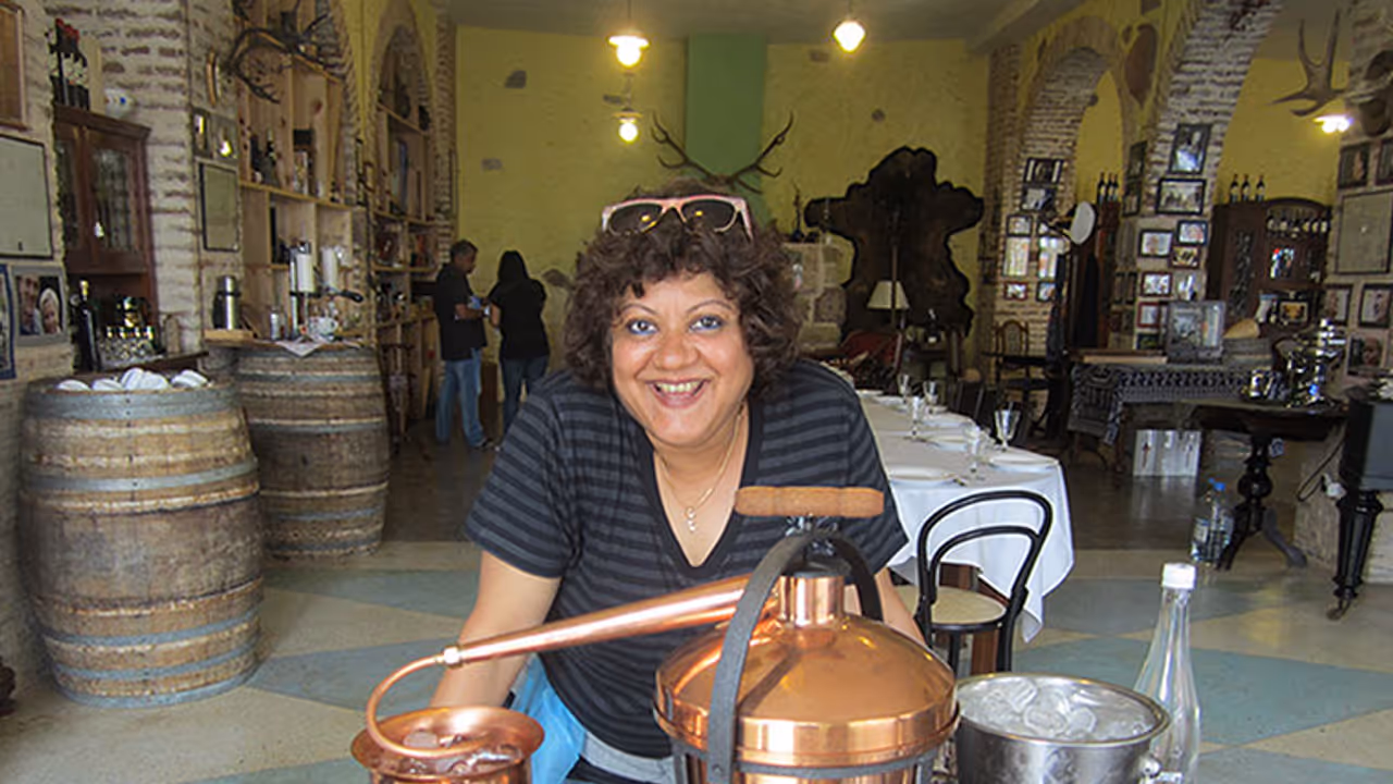 Shatbhi breaks stereotypes to be India's first female bartender Shatbhi breaks stereotypes to be India's first female bartender