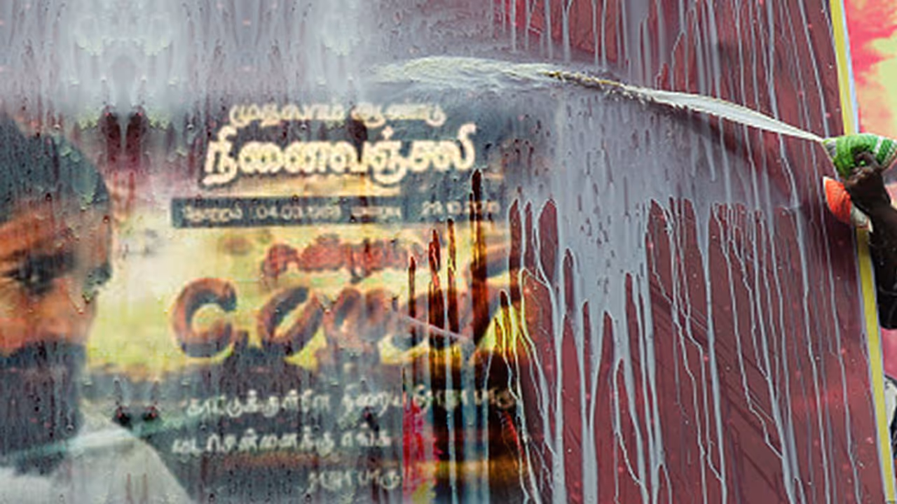 Chennai gang steals 200 milk packets for slain rowdy's abhishekham Chennai gang steals 200 milk packets for slain rowdy's abhishekham