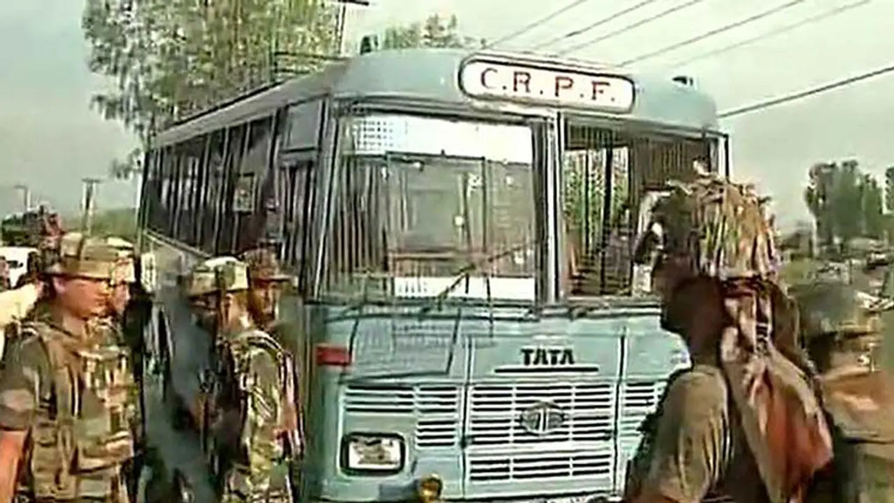 Ahmedabad: 9,000 cops deployed for Modi Abe summit today Ahmedabad: 9,000 cops deployed for Modi Abe summit today