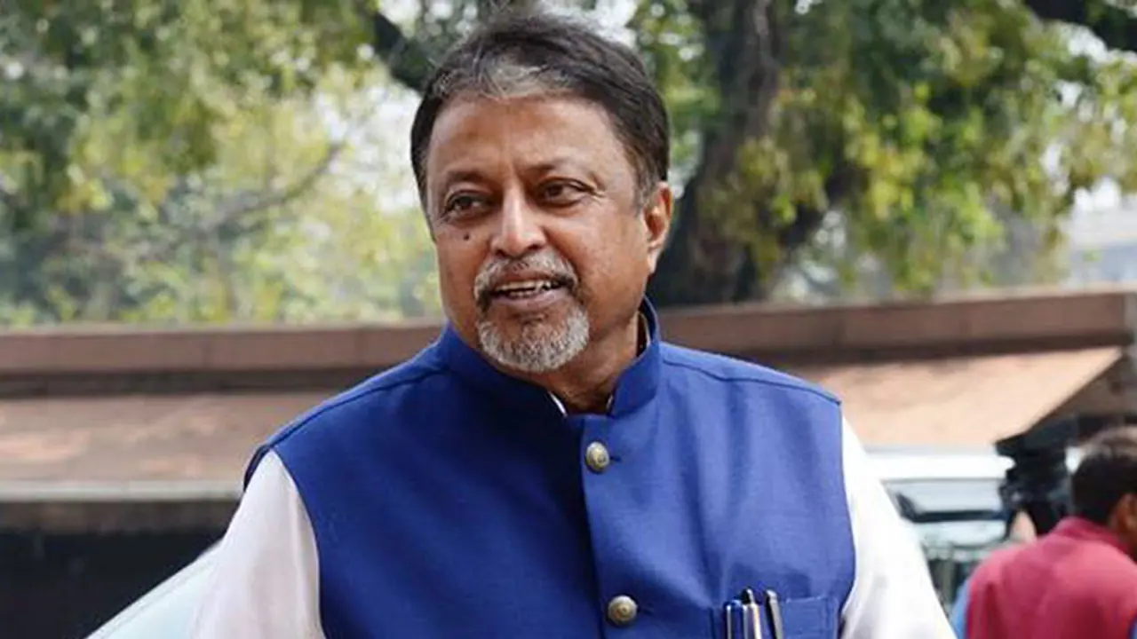 Guess what Mamata's police found after searching Mukul Roy's car twice in Kolkata?
