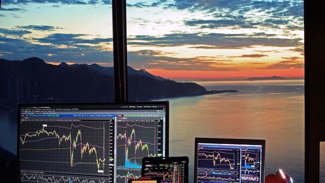 Symbotic Stock Tumbles Pre-Market After Firm Discloses Errors In Revenue Recognition: Retail Sentiment At 2-Month Lows