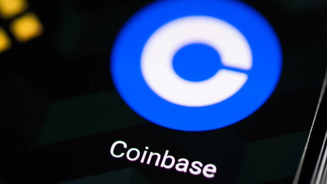 Coinbase Stock Jumps As Goldman Sachs Doubles Price Target Amid Crypto Optimism: Retail Remains Cautious Coinbase Stock Jumps As Goldman Sachs Doubles Price Target Amid Crypto Optimism: Retail Remains Cautious