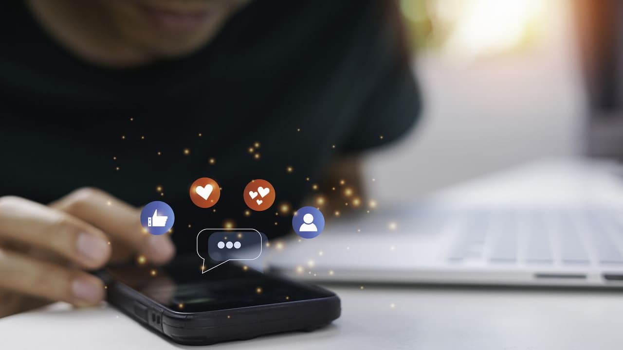 5 Media & Entertainment And Communication Services Stocks That Gained Massive Retail Following On Stocktwits in 2024 5 Media & Entertainment And Communication Services Stocks That Gained Massive Retail Following On Stocktwits in 2024