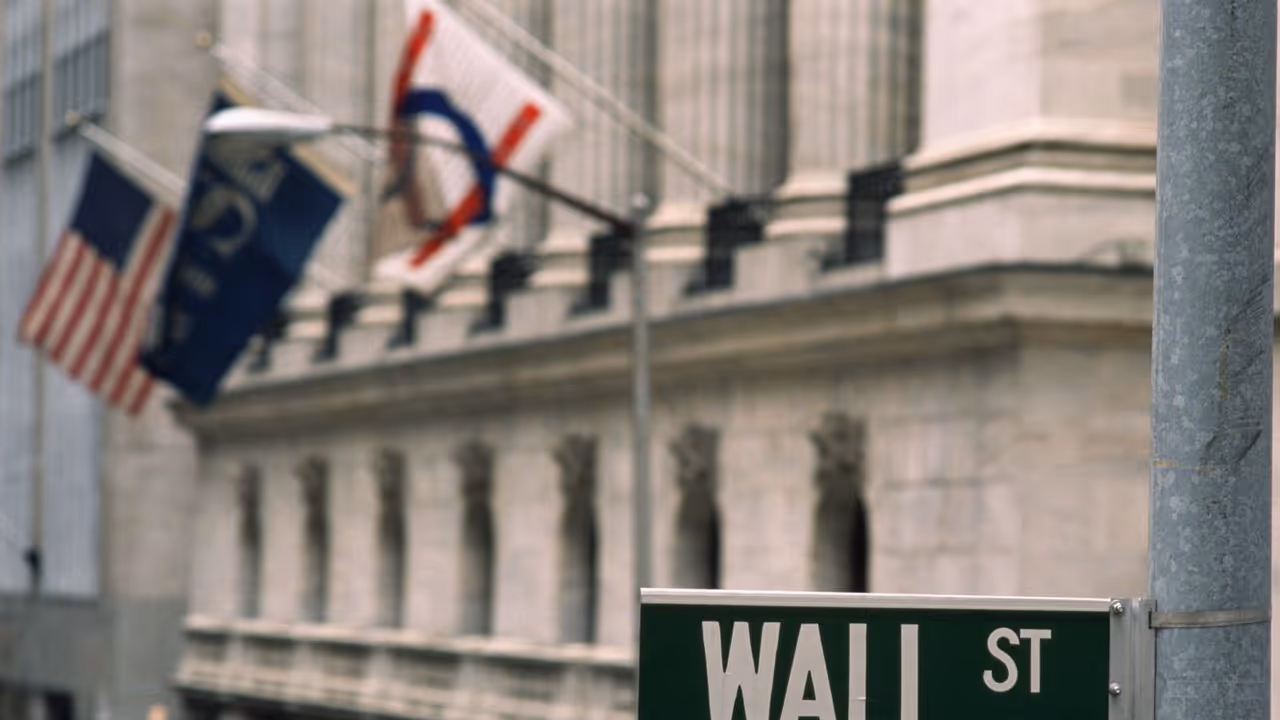 US Stock Futures Fall After House Snubs Trump backed Republican Plan To Avert Government Shutdown US Stock Futures Fall After House Snubs Trump backed Republican Plan To Avert Government Shutdown