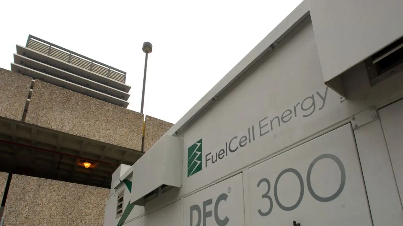 FuelCell Stock Rises After Revenue More Than Doubles In Q4: But Retail Sentiment Dips As Losses Widen