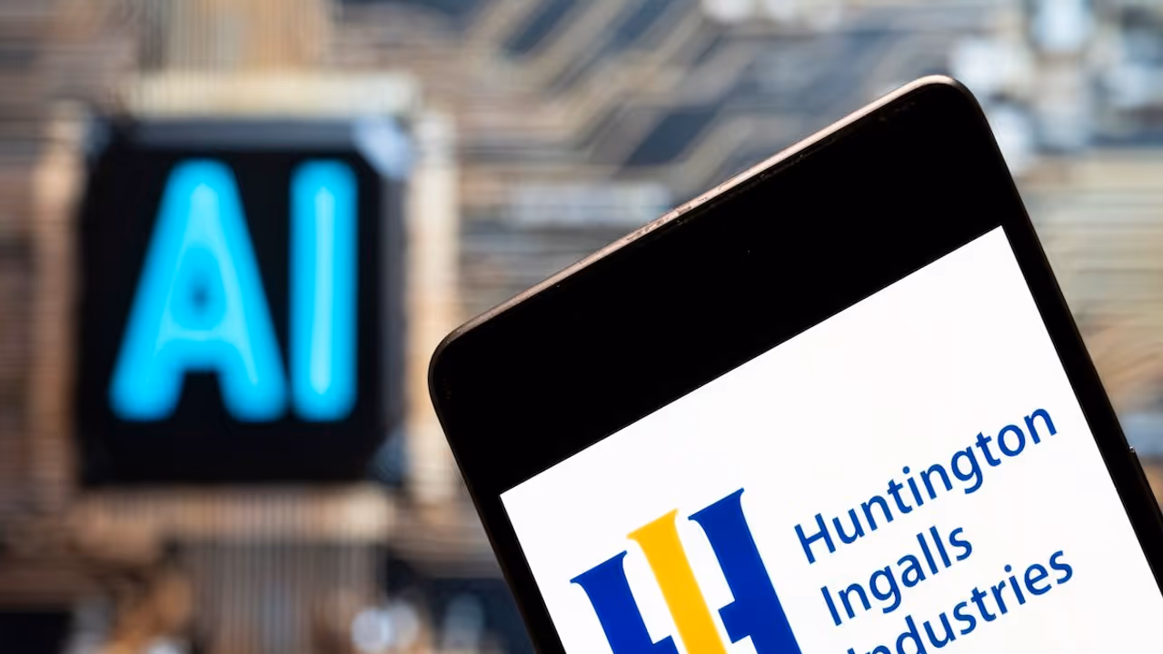 Huntington Ingalls Stock Draws Focus On Landing $6.7B Air Force Award, But Retail Sentiment Dips Slightly Huntington Ingalls Stock Draws Focus On Landing $6.7B Air Force Award, But Retail Sentiment Dips Slightly