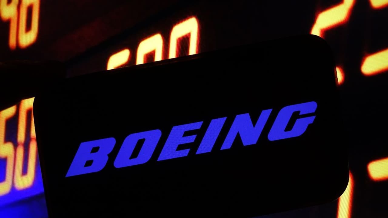 Boeing Stock Rises After Turkish Low Cost Carrier Pegasus Orders 200 737 10 Airplanes: Retail Shrugs It Off Boeing Stock Rises After Turkish Low Cost Carrier Pegasus Orders 200 737 10 Airplanes: Retail Shrugs It Off