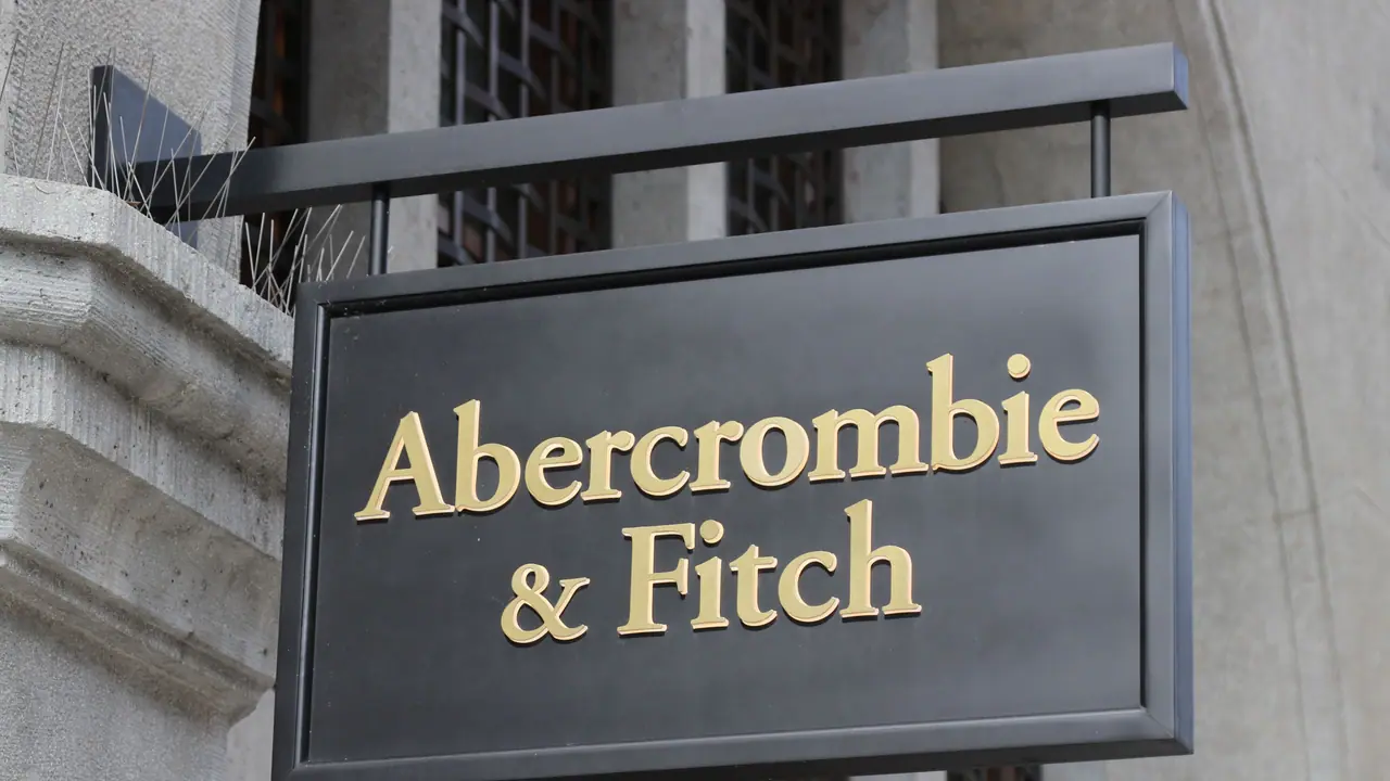 Abercrombie & Fitch Stock Rises Ahead Of Q3 Earnings: Retail’s Bullish Abercrombie & Fitch Stock Rises Ahead Of Q3 Earnings: Retail’s Bullish