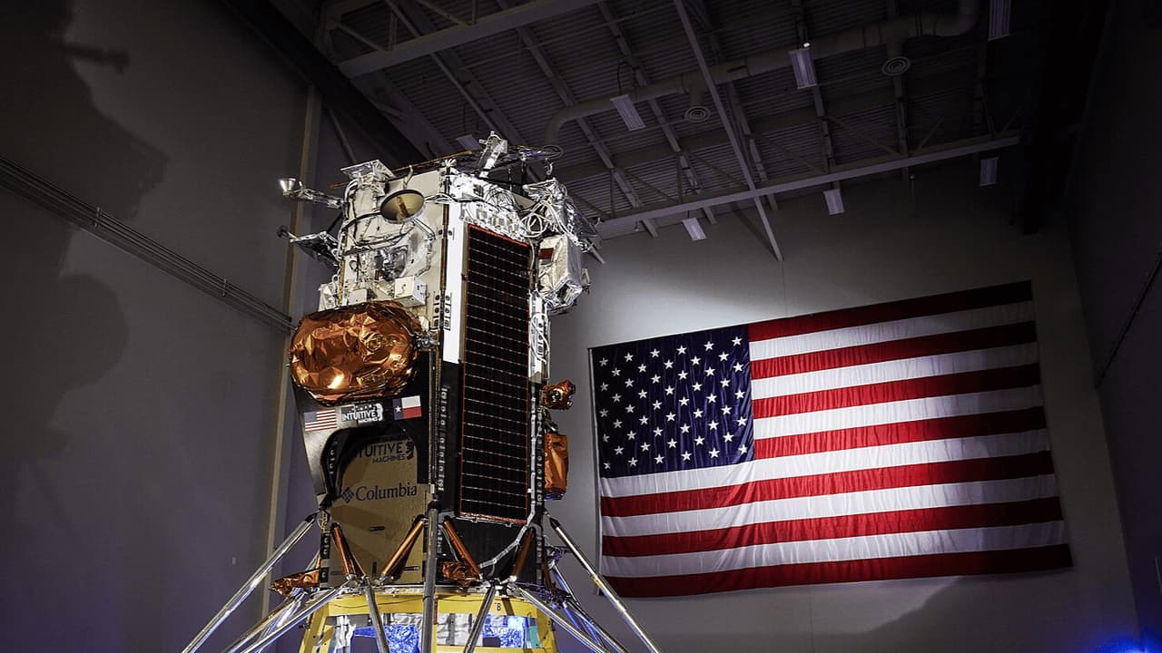 Intuitive Machines Stock Slumps After Space Exploration Company Prices Equity Offering At Discount: Retail Scrambles To Buy Dip Intuitive Machines Stock Slumps After Space Exploration Company Prices Equity Offering At Discount: Retail Scrambles To Buy Dip