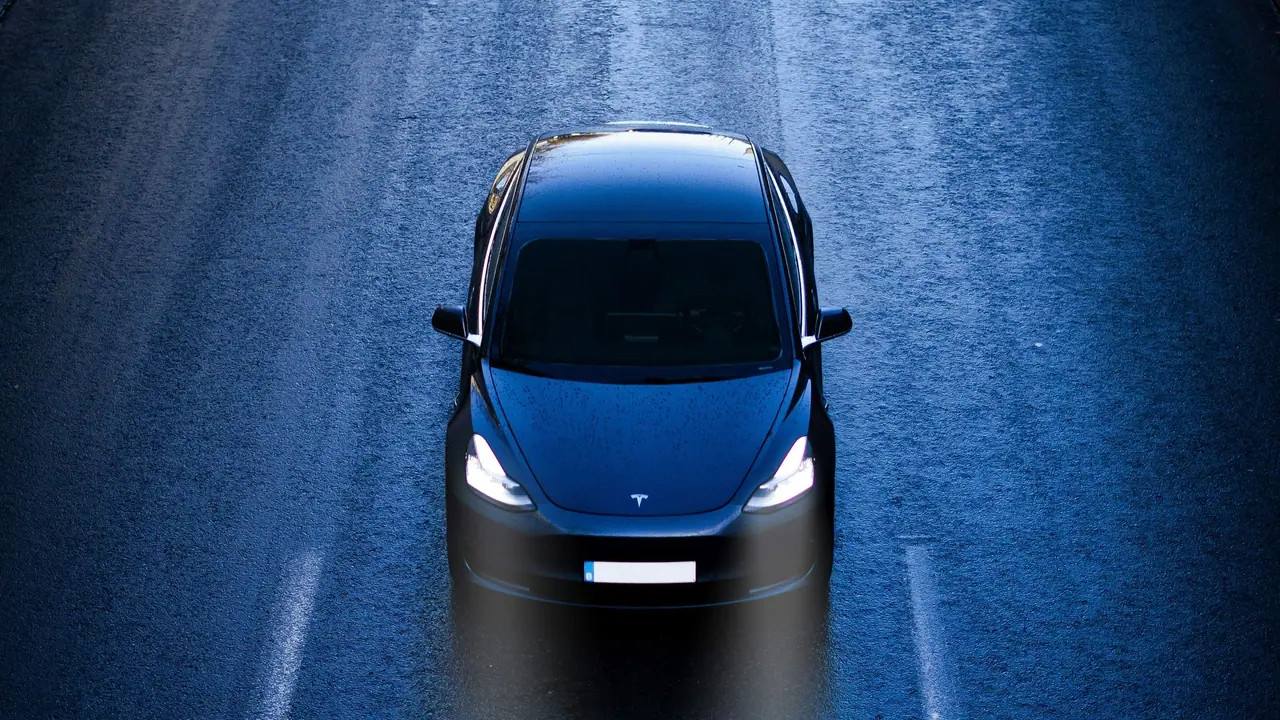 Tesla Stock Rises Even As Goldman Sachs Sees No Delivery Growth This Year: Retail Cautious Tesla Stock Rises Even As Goldman Sachs Sees No Delivery Growth This Year: Retail Cautious