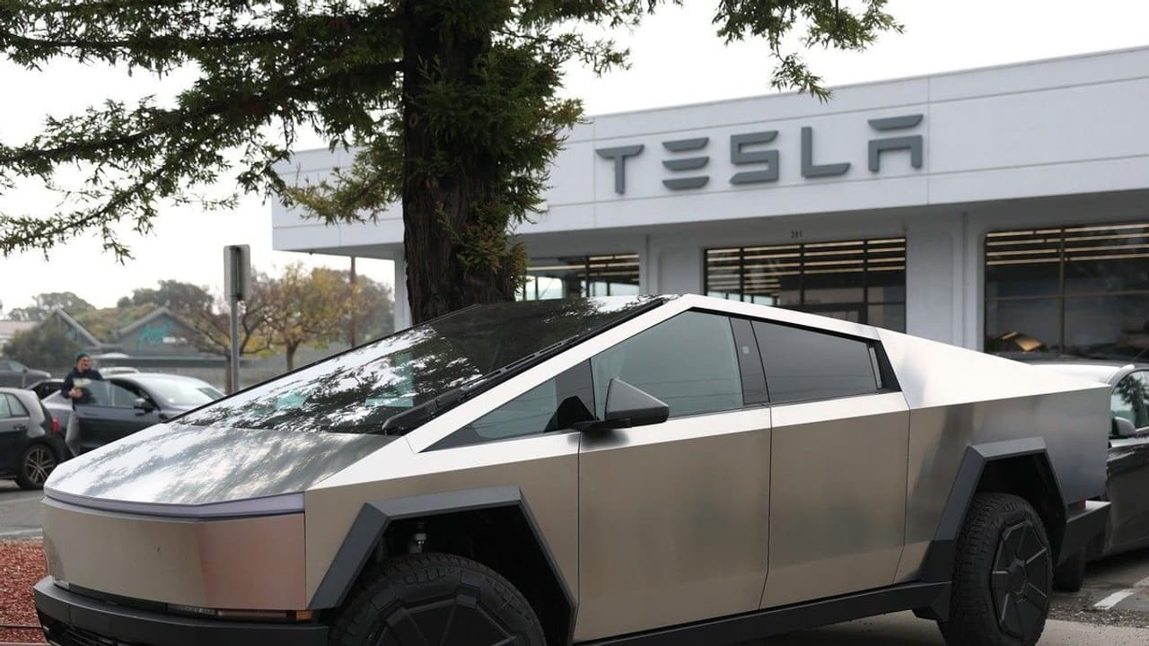 Tesla Stock Rises After Elon Musk Reveals Cybertruck Explosion Unrelated To EV Truck's Battery: Retail’s Unconvinced Tesla Stock Rises After Elon Musk Reveals Cybertruck Explosion Unrelated To EV Truck's Battery: Retail’s Unconvinced