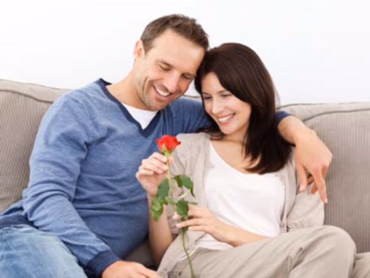 <p>ಜ್ಯೋತಿಷ್ಯ ಶಾಸ್ತ್ರದಲ್ಲಿ ಸಂಬಂಧಕ್ಕೆ ತುಂಬಾ&nbsp;ಮಹತ್ವವಿದೆ.&nbsp;ಅದರಂತೆ ಕೆಲವೊಂದು ನಿಯಮಗಳನ್ನು ಪಾಲಿಸಿದರೆ ದಾಂಪತ್ಯ ಜೀವನದಲ್ಲಿ ಎಂದಿಗೂ ಸಂತೋಷ, ನೆಮ್ಮದಿ ತುಂಬಿರುತ್ತದೆ. ಹಾಗಾದರೆ ಆ ವಿಷಯಗಳು ಯಾವುವು?</p>