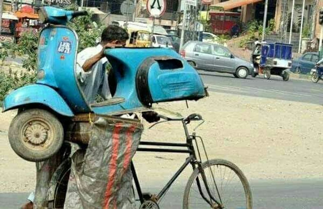 ఇదీ విచిత్రభారతం ఇదీ విచిత్రభారతం