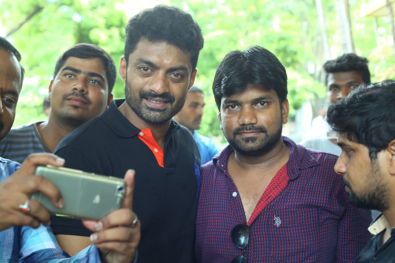 నందమూరి కళ్యాణ్ రామ్ పుట్టినరోజు వేడుకలు ఫోటోగ్యాలరీ నందమూరి కళ్యాణ్ రామ్ పుట్టినరోజు వేడుకలు ఫోటోగ్యాలరీ