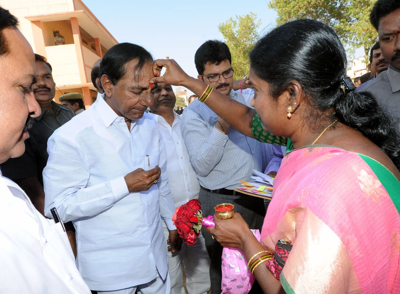 గజ్వేల్లో సీఎం కేసీఆర్ పర్యటన గ్యాలరీ గజ్వేల్లో సీఎం కేసీఆర్ పర్యటన గ్యాలరీ