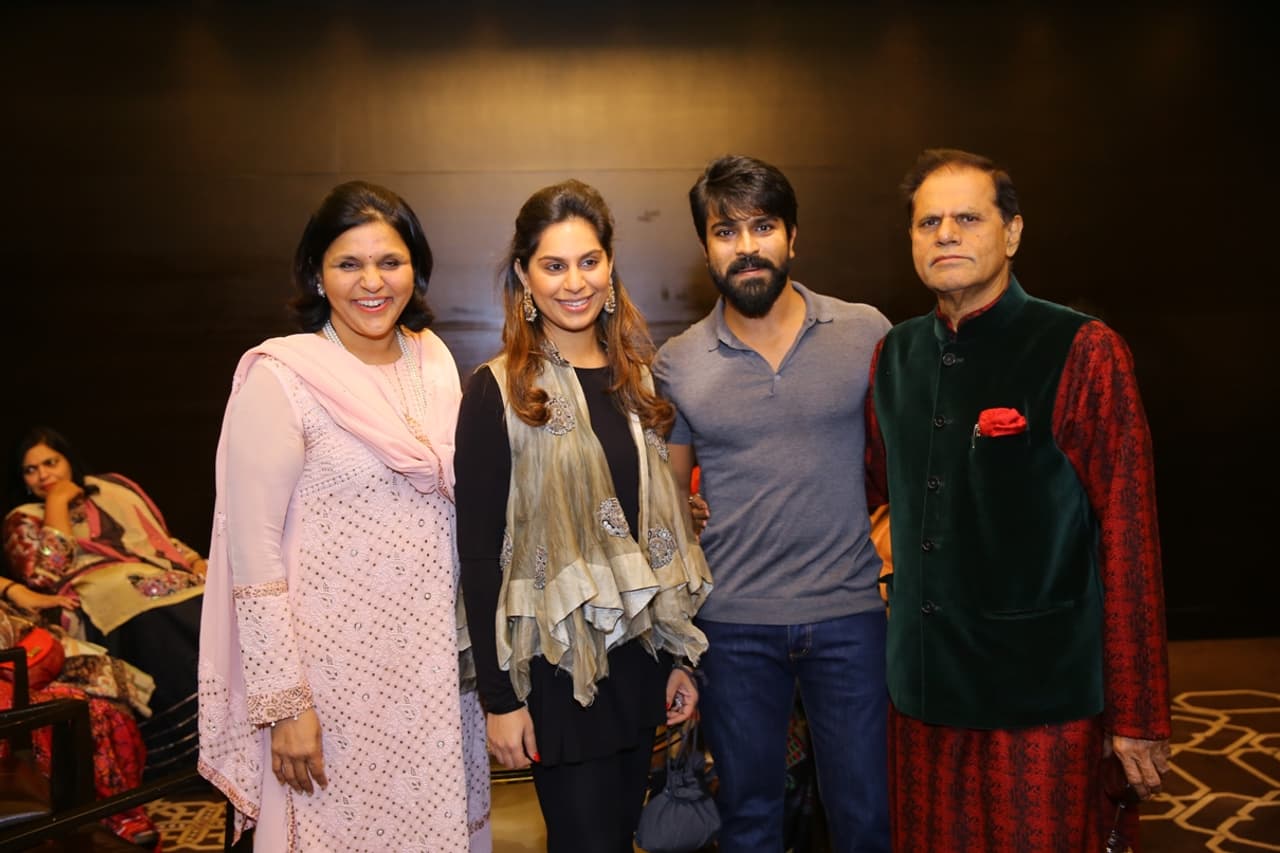 మెగాస్టార్ చిరంజీవిని సన్మానించిన సుబ్బరామిరెడ్డి గ్యాలరీ మెగాస్టార్ చిరంజీవిని సన్మానించిన సుబ్బరామిరెడ్డి గ్యాలరీ