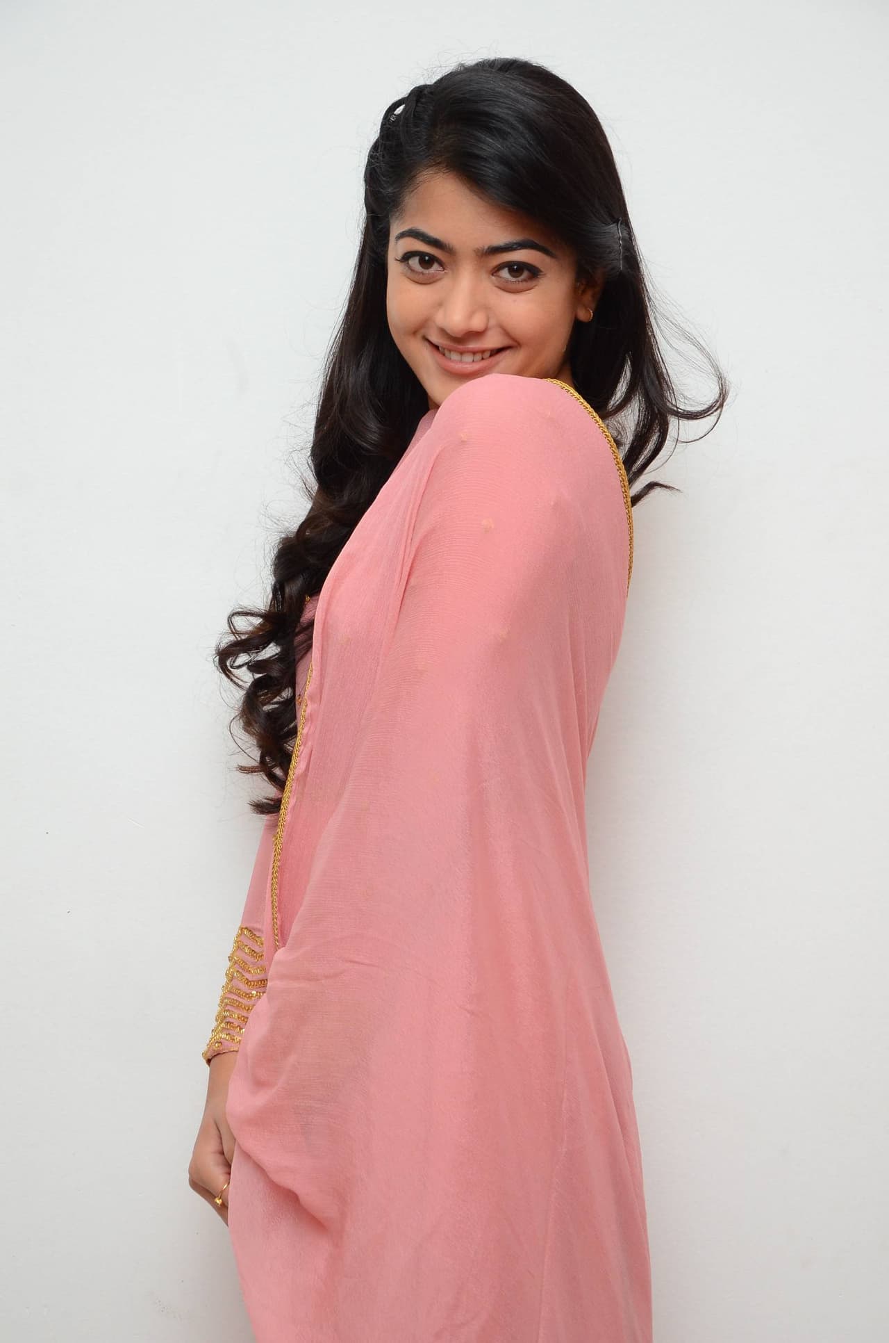 రష్మిక మండన్నా లేటెస్ట్ గ్యాలరీ రష్మిక మండన్నా లేటెస్ట్ గ్యాలరీ