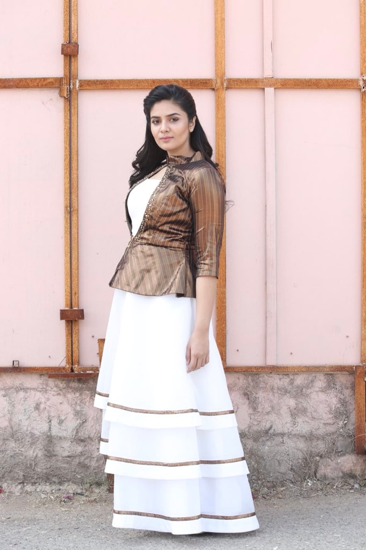 శ్రీ ముఖి లేటెస్ట్ గ్యాలరీ శ్రీ ముఖి లేటెస్ట్ గ్యాలరీ