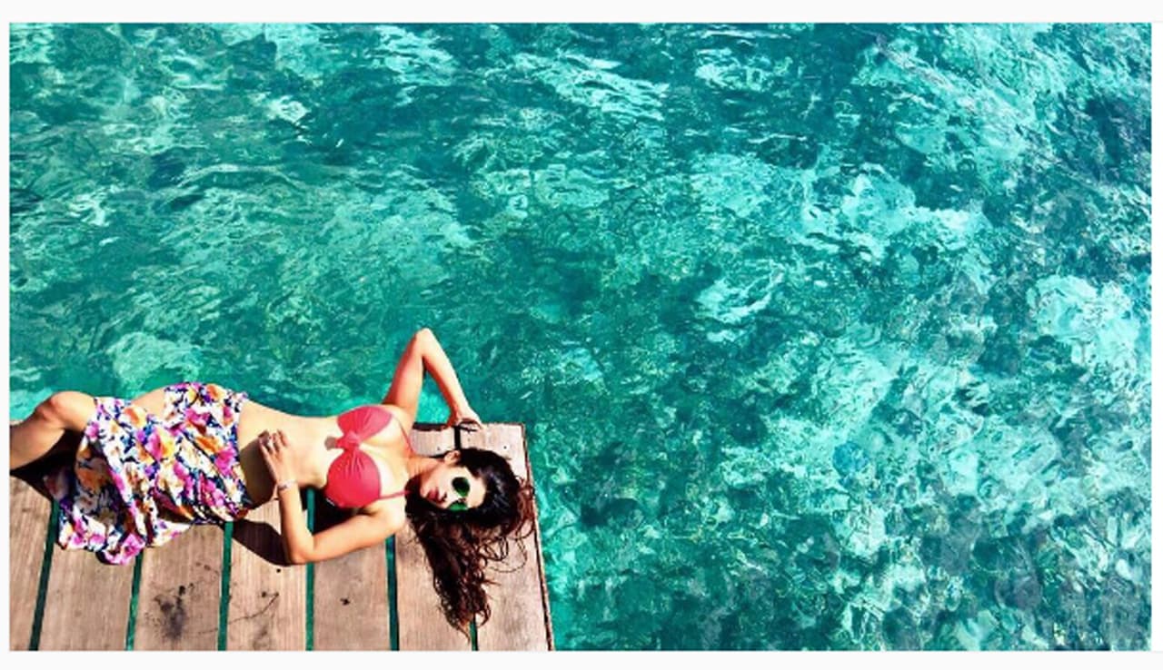 നടിക്കെതിരെ സദാചാര പോലീസ് നടിക്കെതിരെ സദാചാര പോലീസ്