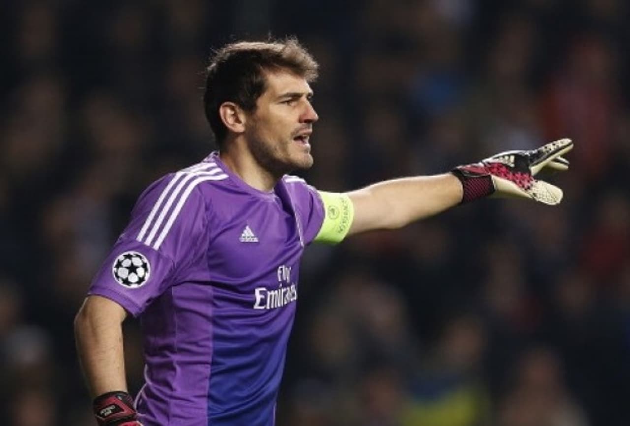 ഇത് കക്കയുടെ ടീം; താരങ്ങളെ പരിചയപ്പെടാം ഇത് കക്കയുടെ ടീം; താരങ്ങളെ പരിചയപ്പെടാം