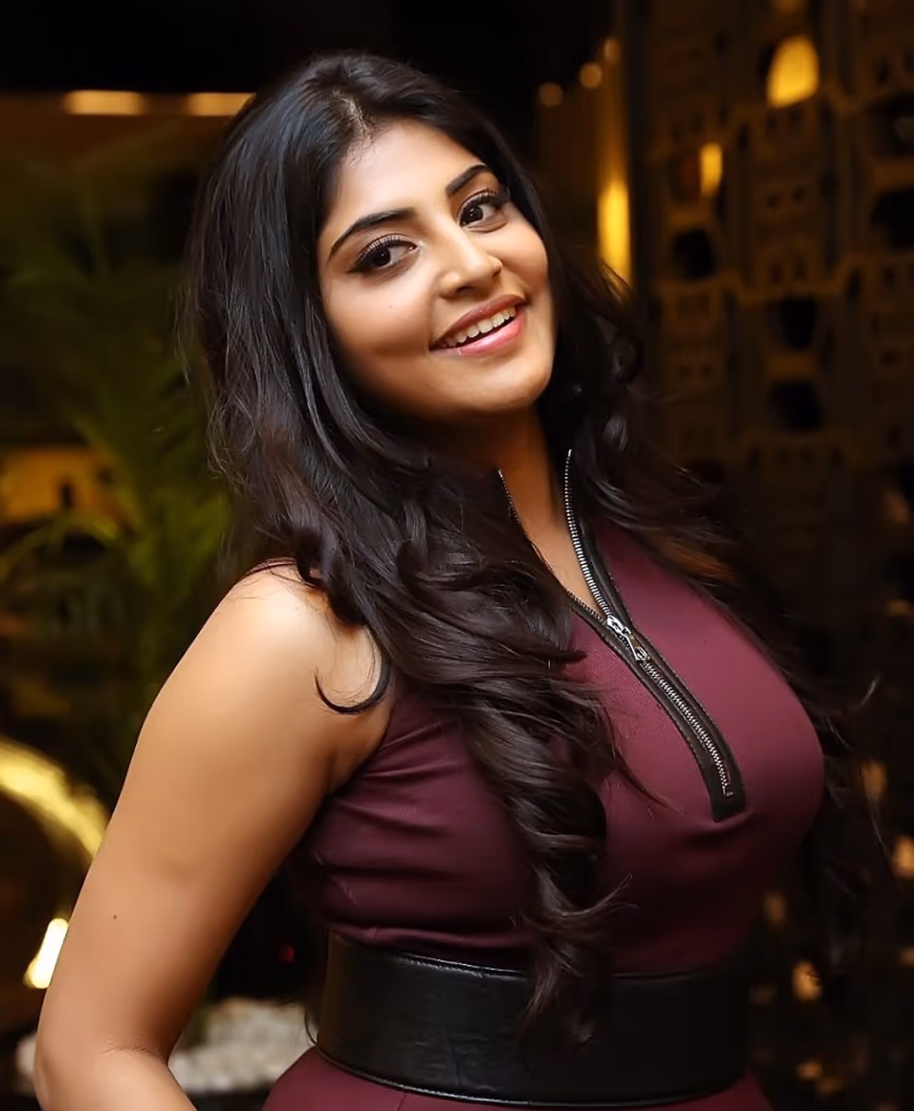 തമിഴില് തിളങ്ങി മഞ്ജിമ മോഹന്; ചിത്രങ്ങള് കാണാം തമിഴില് തിളങ്ങി മഞ്ജിമ മോഹന്; ചിത്രങ്ങള് കാണാം