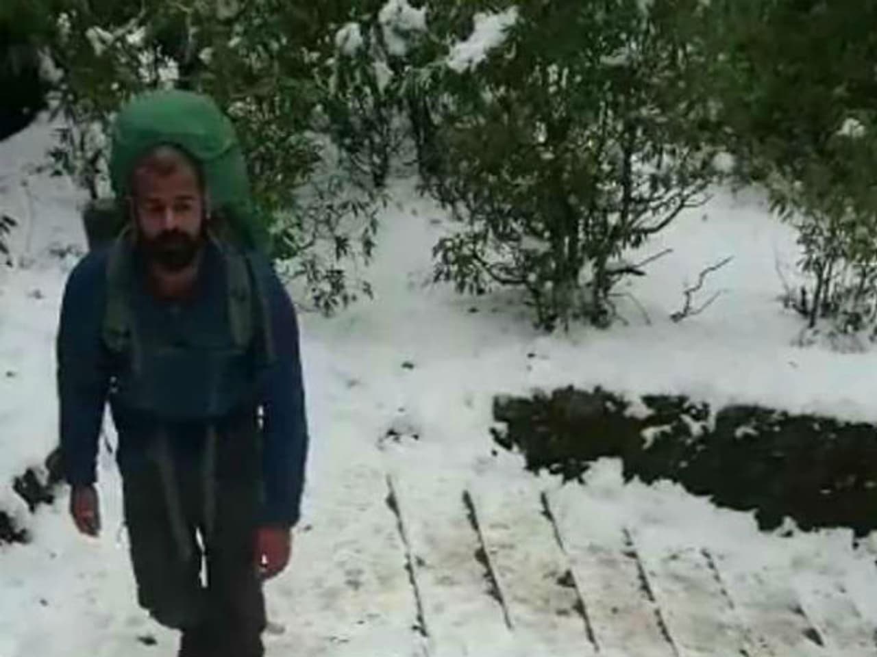 ആദി ഹിറ്റിലേക്ക്; പ്രണവ് ഹിമാലയത്തില്, ചിത്രങ്ങള് കാണാം ആദി ഹിറ്റിലേക്ക്; പ്രണവ് ഹിമാലയത്തില്, ചിത്രങ്ങള് കാണാം