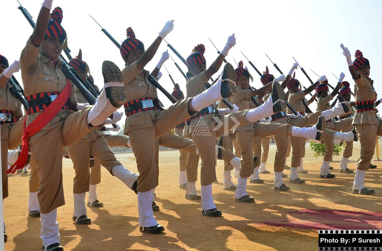 ತರಬೇತಿ ಮುಗಿಸಿ ಕಾರ್ಯನಿರ್ವಹಿಸಲು ಸಜ್ಜಾದ ಮಹಿಳಾಮಣಿಗಳು ತರಬೇತಿ ಮುಗಿಸಿ ಕಾರ್ಯನಿರ್ವಹಿಸಲು ಸಜ್ಜಾದ ಮಹಿಳಾಮಣಿಗಳು