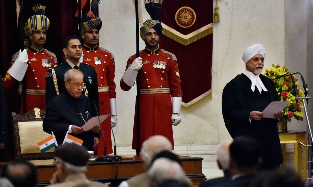 ಜಗದೀಶ್ ಸಿಂಗ್ ಖೆಹರ್ ಪ್ರಮಾಣ ವಚನ ಸ್ವೀಕರಿಸಿದ ಕ್ಷಣ ಜಗದೀಶ್ ಸಿಂಗ್ ಖೆಹರ್ ಪ್ರಮಾಣ ವಚನ ಸ್ವೀಕರಿಸಿದ ಕ್ಷಣ