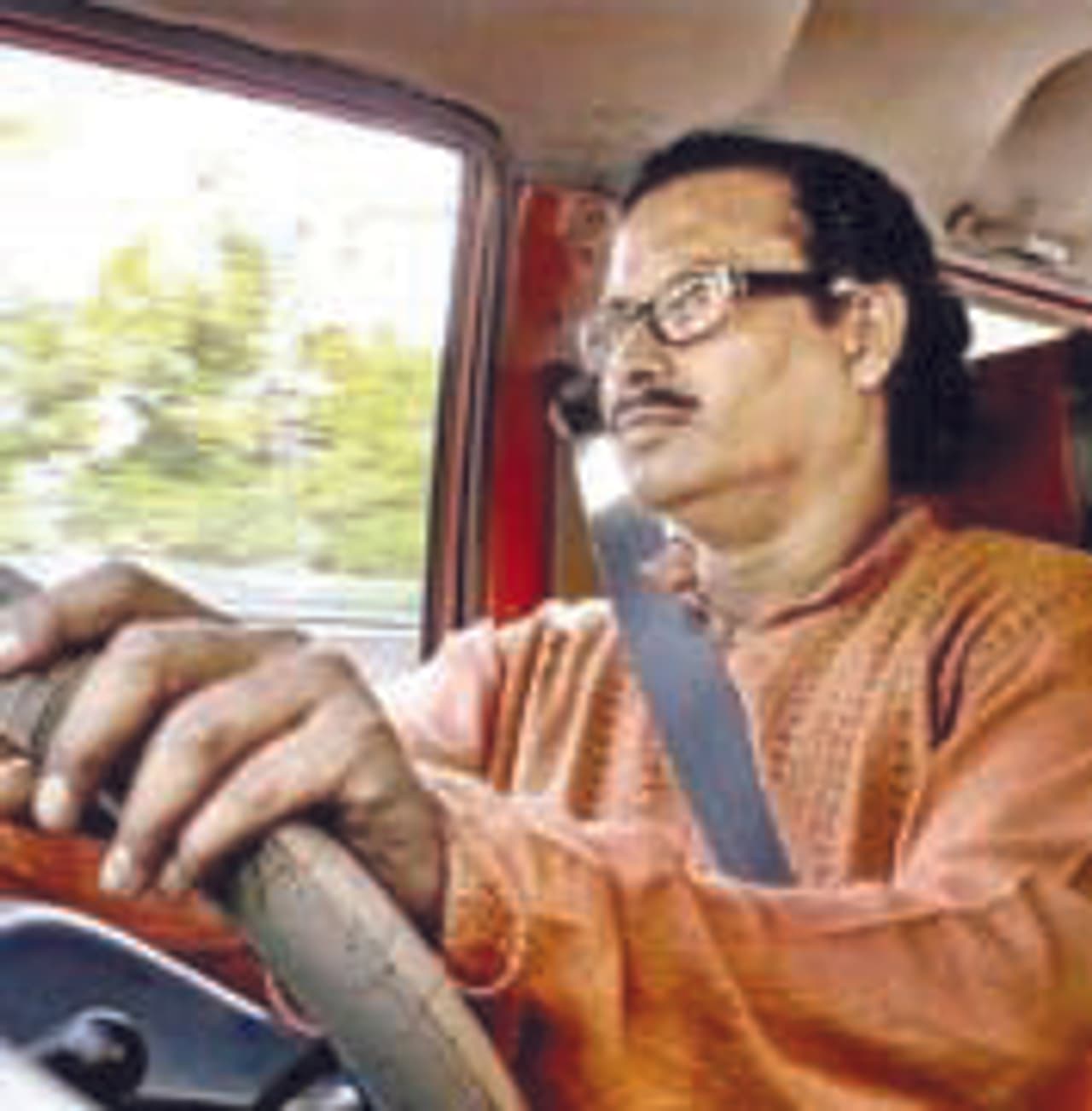 18 ವರ್ಷದಿಂದ ಹಾರ್ನ್ ಮಾಡದವನಿಗೆ ಪುರಸ್ಕಾರ! 18 ವರ್ಷದಿಂದ ಹಾರ್ನ್ ಮಾಡದವನಿಗೆ ಪುರಸ್ಕಾರ!