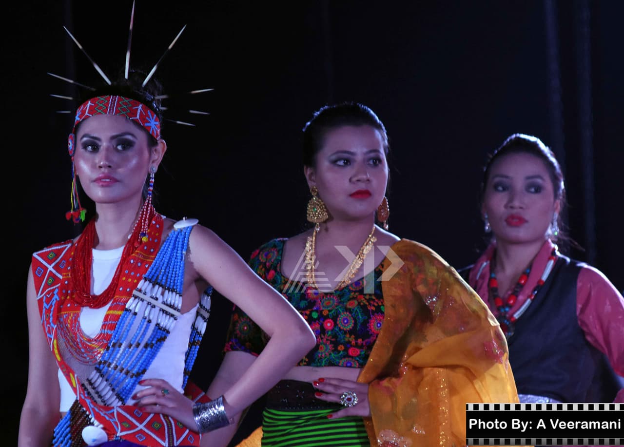 ಎಕ್ಸ್'ಪೀರಿಯನ್ಸ್ ನಾರ್ಥ್ ಈಸ್ಟ್ ಕಾರ್ಯಕ್ರಮದಲ್ಲಿ ನಡೆದ ಫ್ಯಾಷನ್ ಶೋ ಎಕ್ಸ್'ಪೀರಿಯನ್ಸ್ ನಾರ್ಥ್ ಈಸ್ಟ್ ಕಾರ್ಯಕ್ರಮದಲ್ಲಿ ನಡೆದ ಫ್ಯಾಷನ್ ಶೋ