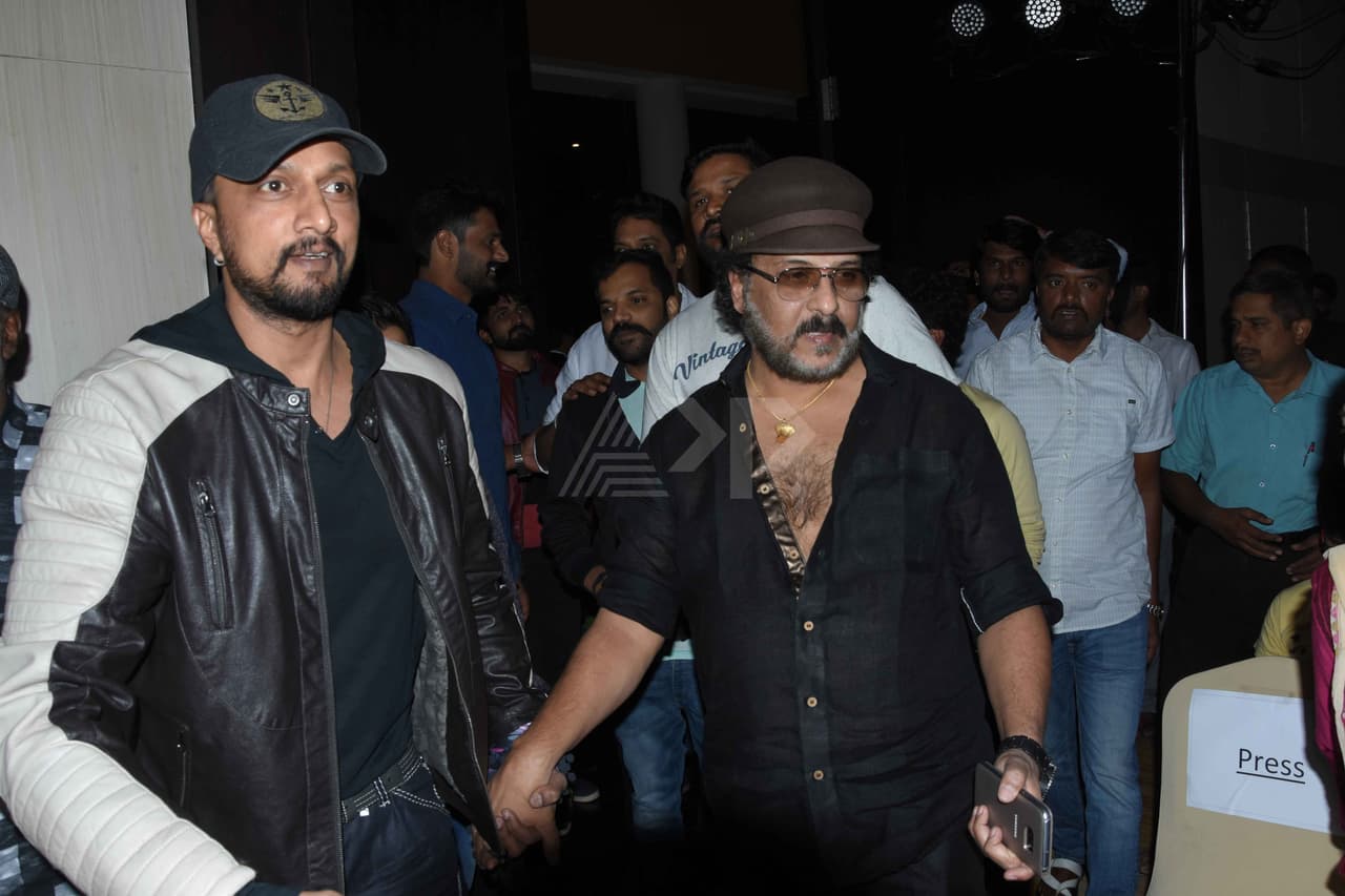 ಹೀಗಿದೆ ನಮ್ಮ ಹೆಬ್ಬುಲಿ ಚಿತ್ರ ತಂಡ ಹೀಗಿದೆ ನಮ್ಮ ಹೆಬ್ಬುಲಿ ಚಿತ್ರ ತಂಡ